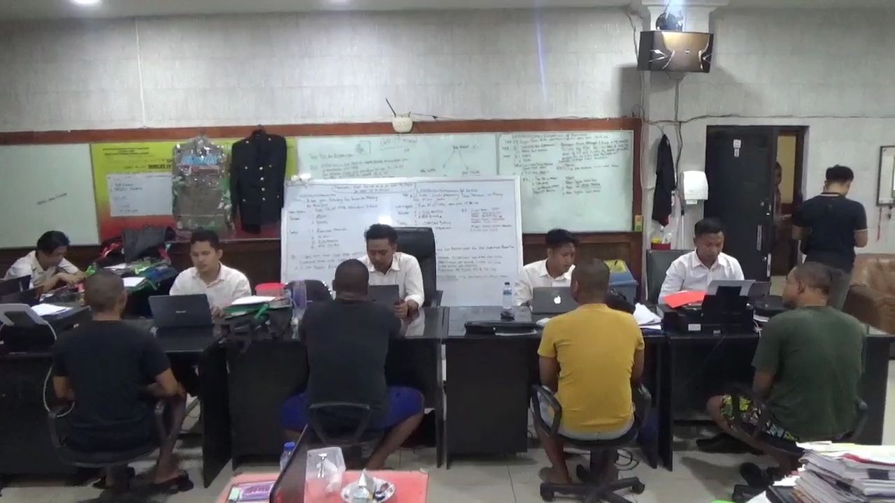 Polda Jambi Berhasil Gagalkan Pengiriman BBM Ilegal Sebanyak 24 Ribu Liter, 4 Orang Tersangka Diamankan