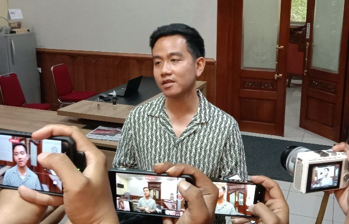 Kode Prabowo Soal Batas Usia Cawapres, Gibran: Kalau Ada Sinyal Pasti Menghubungi Saya