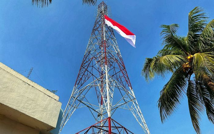 Wow! Bendera Merah Putih Raksasa Sebesar Rumah Berkibar di Pekanbaru