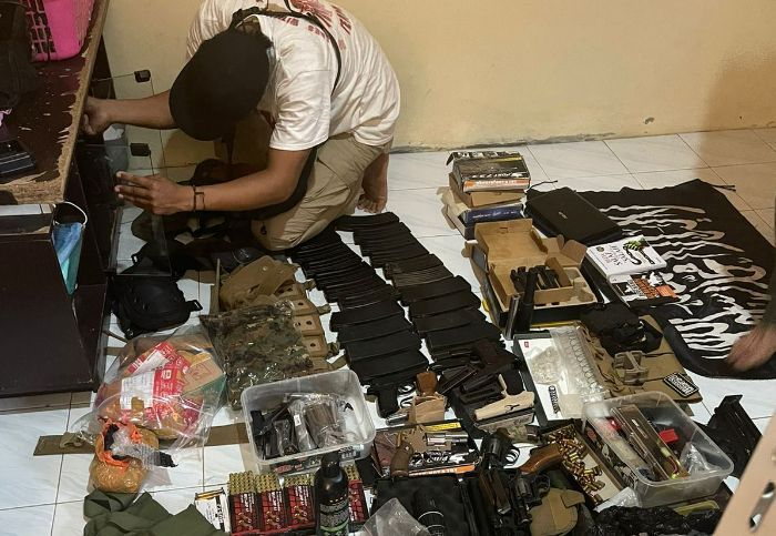 Terkuak! Teroris PT KAI Rupanya Juga Menjajakan Senjata via Online, Modus Jual Mainan Militer