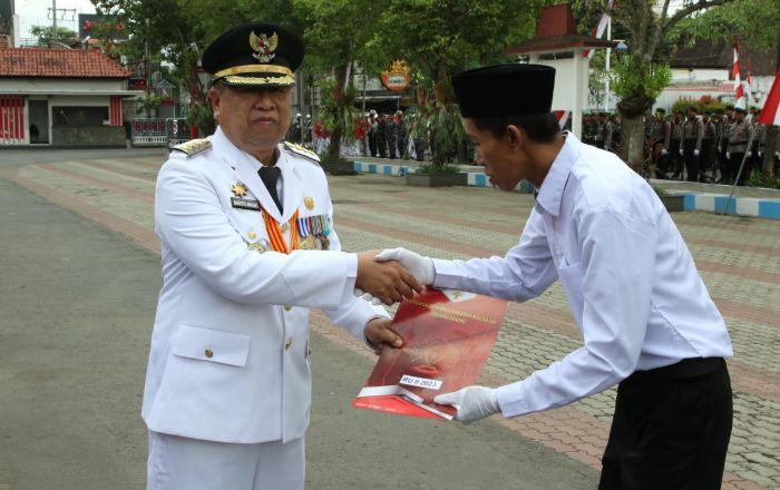 Terima Remisi, Enam Warga Binaan Lapas Kelas IIB Tulungagung Langsung Bebas