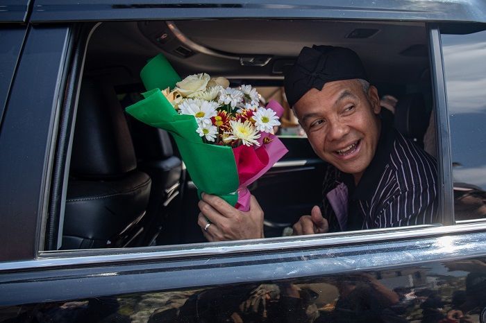 Cara Relawan Kenalkan Sosok Ganjar Pranowo ke Milenial di Makassar