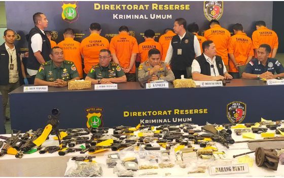 Polda Metro Bongkar Perdagangan Senpi Ilegal Catut Kemhan-TNI AD, 44 Senjata dan 1,138 Butir Peluru Disita