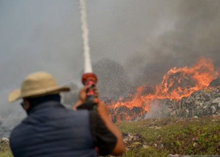 Api Tak Kunjung Padam, Pemerintah Bandung Barat Tetapkan Kebakaran TPA Sarimukti Darurat Bencana