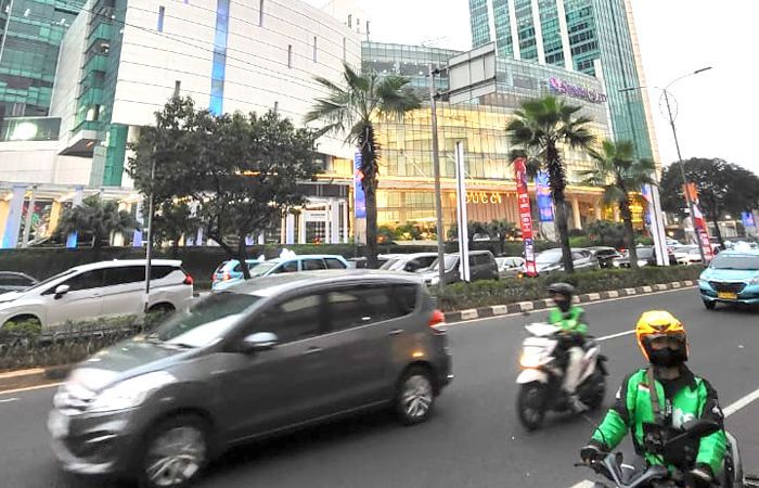 Polda Metro Soal Spanduk Politik: Jangan Sampai Ganggu lalin!