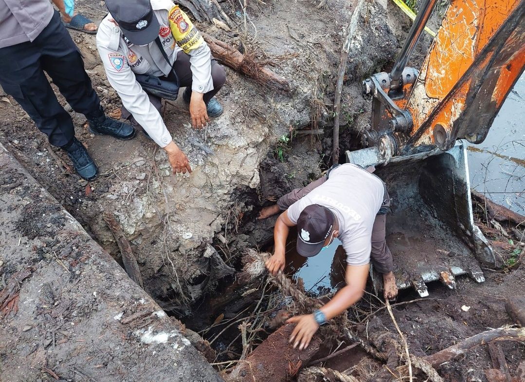 Sadis! Suami Bunuh Istri Sendiri, Parahnya Dibantu 2 Anaknya yang Masih di Bawah Umur