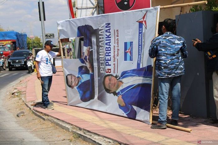 Pengurus Demokrat Situbondo Turunkan Baliho dan Hapus Unggahan Medsos soal Anies - AHY