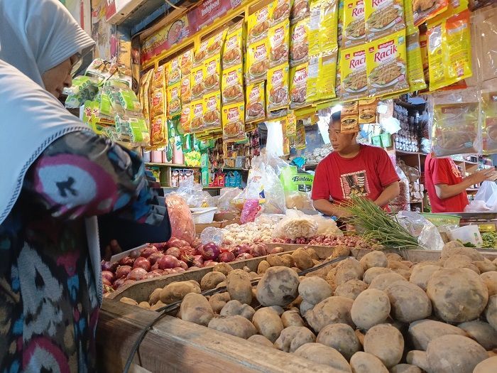 Harga Beras Premium di Jember Semakin Naik, Pedagang Keluhkan Sepi Pembeli