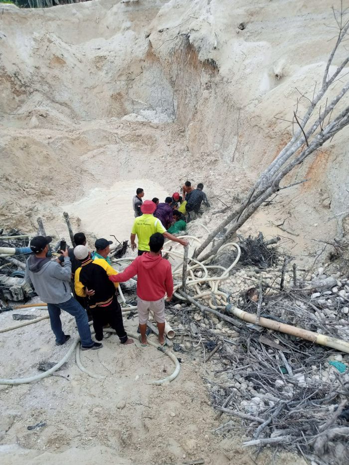 Fakta-fakta Miris Satu Penambang Emas Ilegal di Riau Tewas Tertimbun Longsor