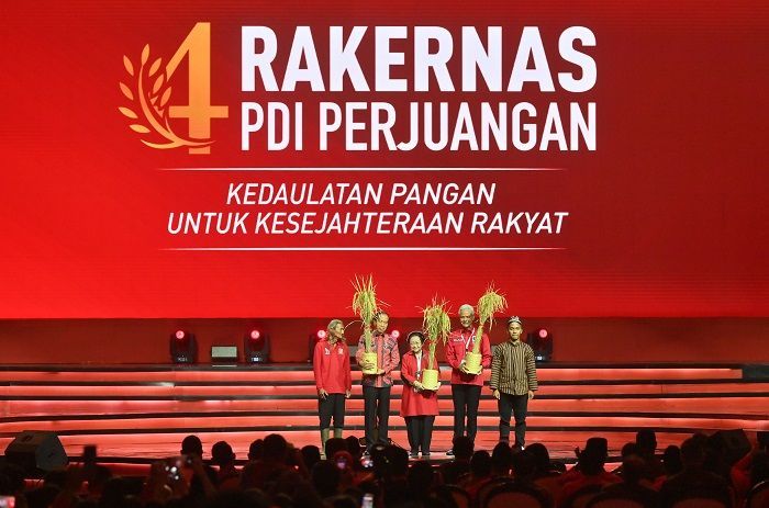 Hasil Rakernas PDIP Serahkan Keputusan Cawapres Ganjar Pranowo ke Megawati