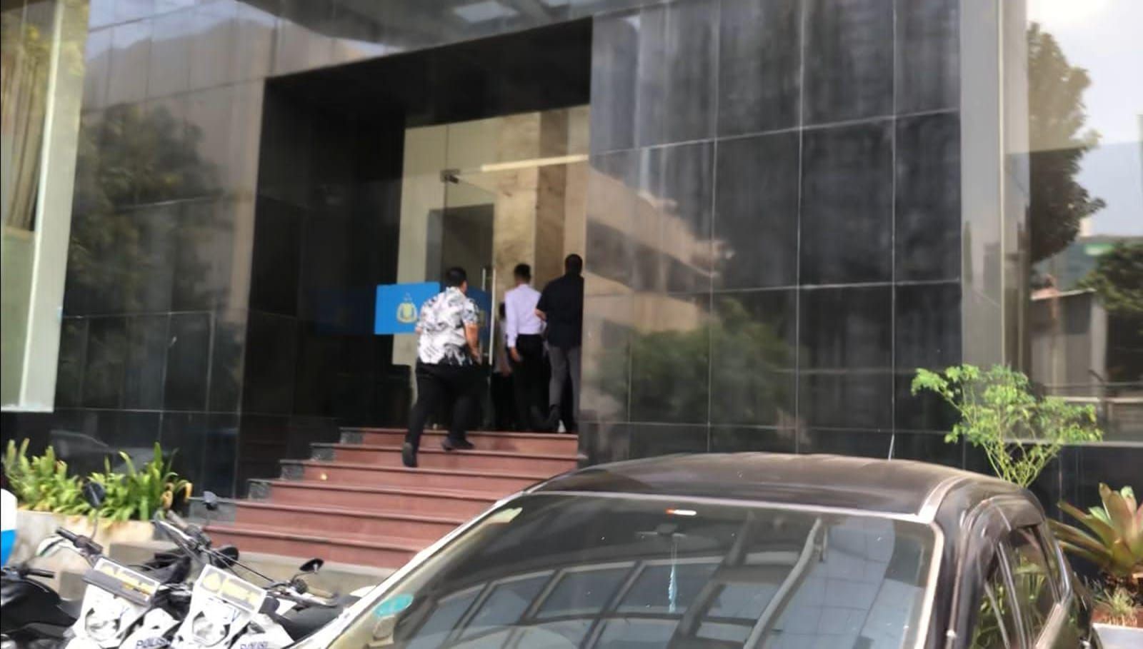 Mentan Yasin Limpo Sambangi Mapolda Metro Jaya, Ada Apa?