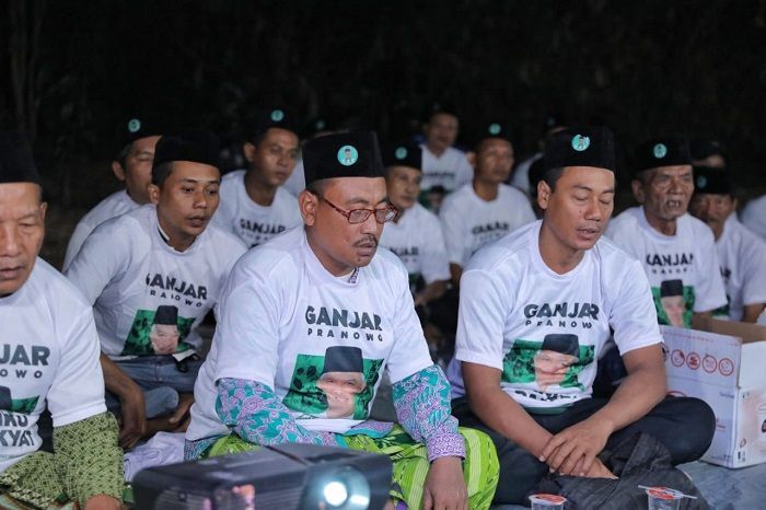 Ganjar-Mahfud Dapat Dukungan Kiai Kampung Mojokerto di Acara Kiai Muda Jatim