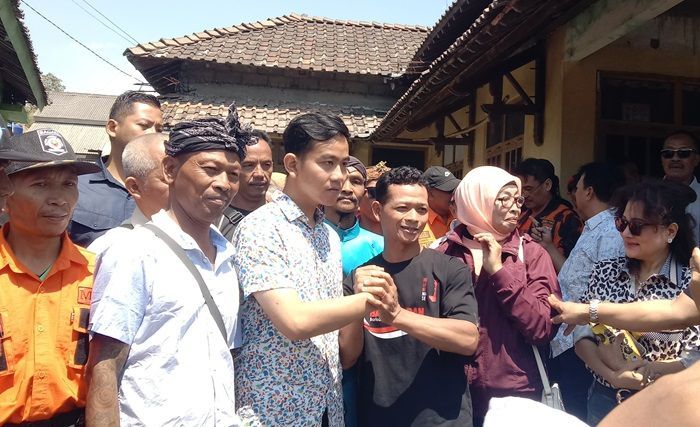 Mulai Blusukan sebagai Bacawapres di Boyolali, Gibran Dikerumuni Warga