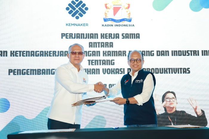 Kemnaker dan Kadin Teken MoU untuk Perkuat Sistem Informasi Pasar Kerja dan Pelatihan Vokasi