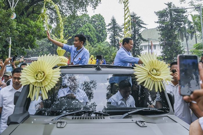Dear Guru Indonesia, Prabowo-Gibran Janji Naikkan Gaji Rp2 Juta per Bulan