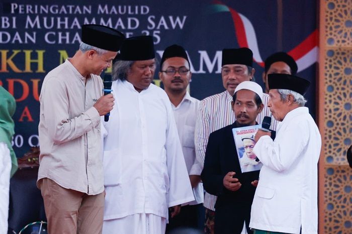 Gus Muwafiq; Ganjar Cucu Mantu Mbah Hisyam, Pasti Berjuang untuk Rakyat