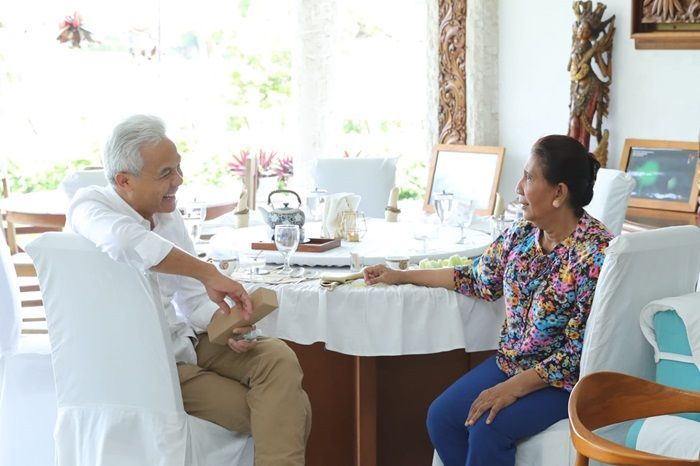 Silaturahmi dengan Susi Pudjiastuti, Ganjar Pranowo Disuguhi Udang Pangandaran