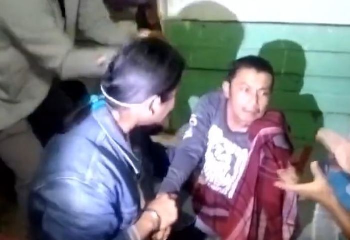 Miris! Seorang Ayah Tega Cabuli 2 Anak Kandungnya, Bengong Dapat Surprise dari Polisi saat Ditangkap