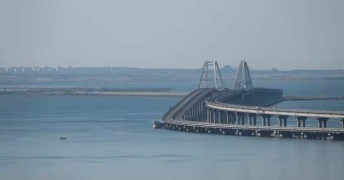 Ukraina Merusak Dua Kapal Kecil Rusia di Krimea