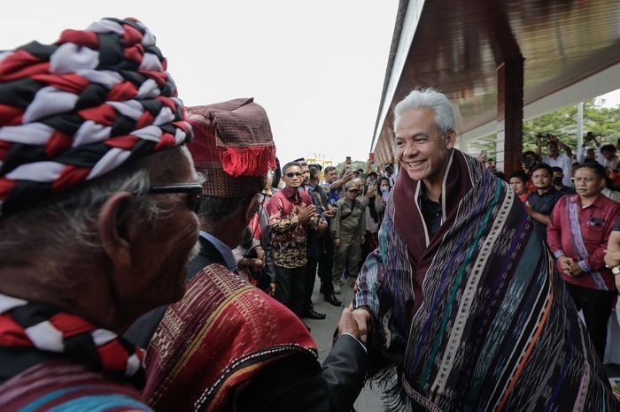Berkunjung ke Danau Toba, Ganjar Didoakan Jadi Presiden oleh Warga Batak