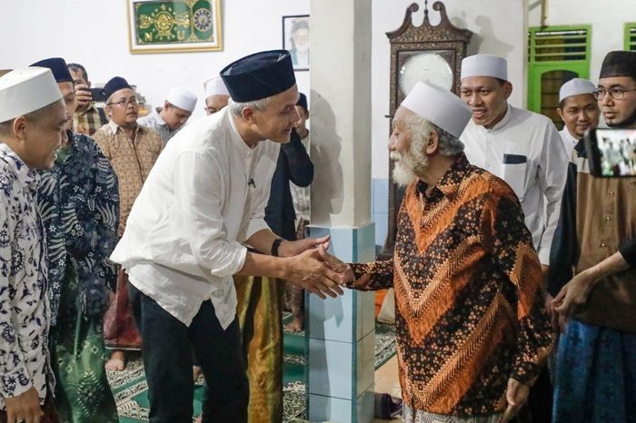 Didukung Jadi Presiden Indonesia Berikutnya, Ganjar Dapat Wejangan dari Abuya Muhtadi