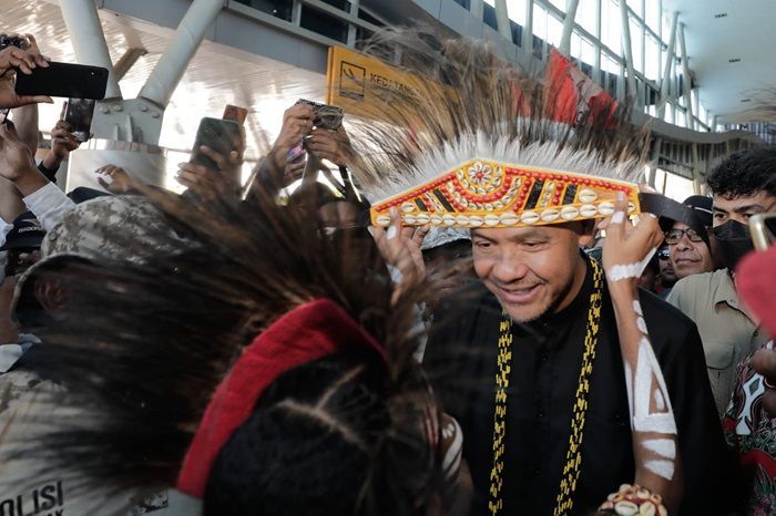 Serap Aspirasi ke Sorong, Ganjar Diteriaki Warga 'Presiden!'