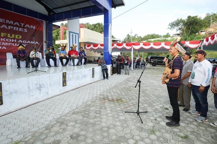 Temui Tokoh Adat di Jayapura, Ganjar Pranowo Didoakan Menangkan Pilpres 2024