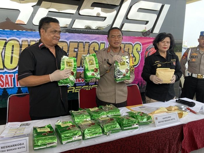 Polisi Tangkap Bandar Narkoba Jaringan Internasional Dengan Barang Bukti 12 Kg Sabu