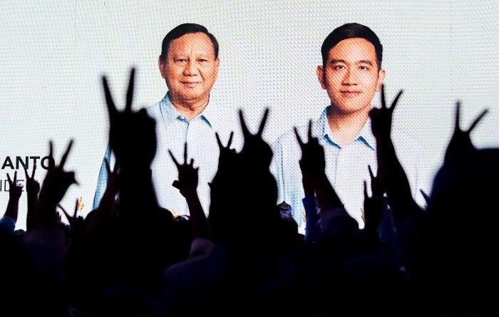 Survei Charta Politika: Elektabilitas Prabowo-Gibran Masih Unggul, Anies-Cak Imin Dekati Ganjar-Mahfud