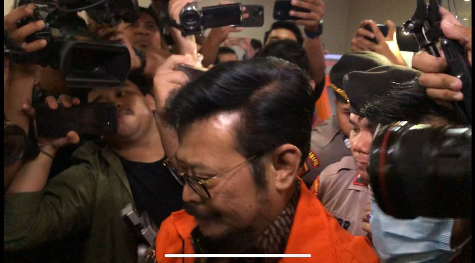 Tiba di Bareskrim untuk Diperiksa soal Pemerasan Firli Bahuri, SYL Bungkam!