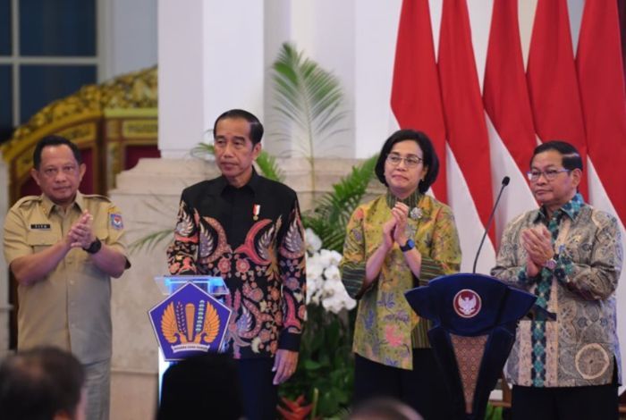 Resmi! Presiden Jokowi Menyerahkan DIPA dan TKD 2024 Secara Digital