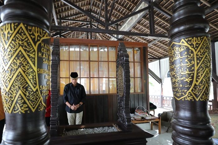 Ziarah ke Makam Raja-Raja Kutai Kartanegara, Ganjar: Jangan Sampai Lupa Sejarah