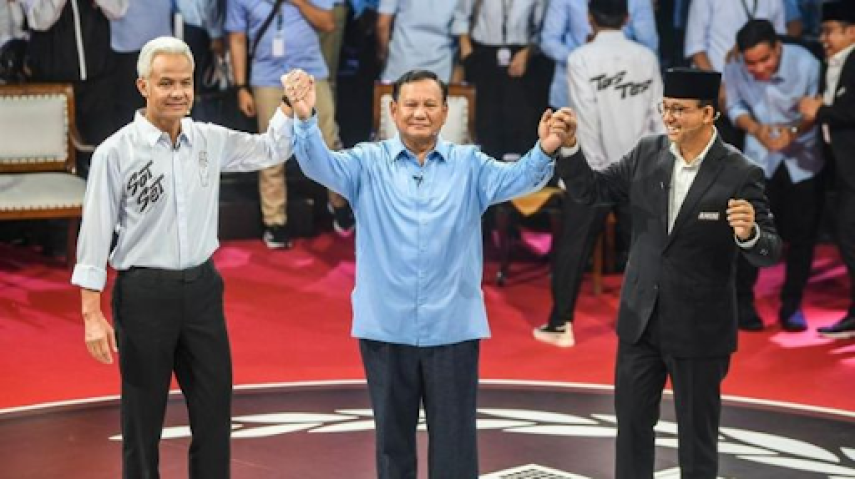 Debat Memanas Saat Singgung Isu Demokrasi, Reaksi Prabowo ke Anies Jadi Sorotan Warganet