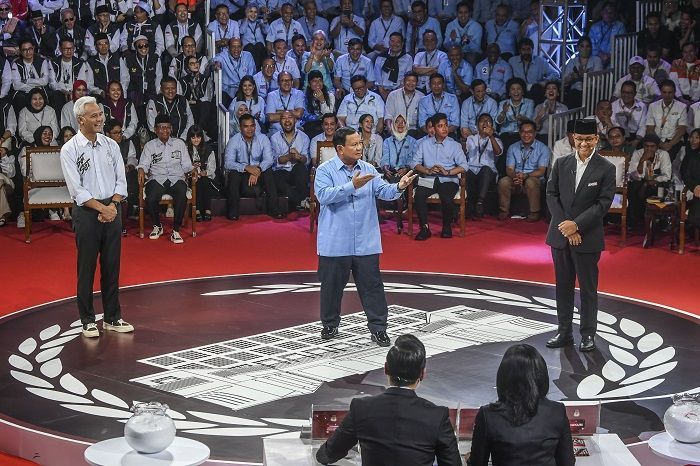 Sindiran Anies di Debat Capres: Prabowo Tak Tahan Jadi Oposisi karena Tak Bisa Berbisnis