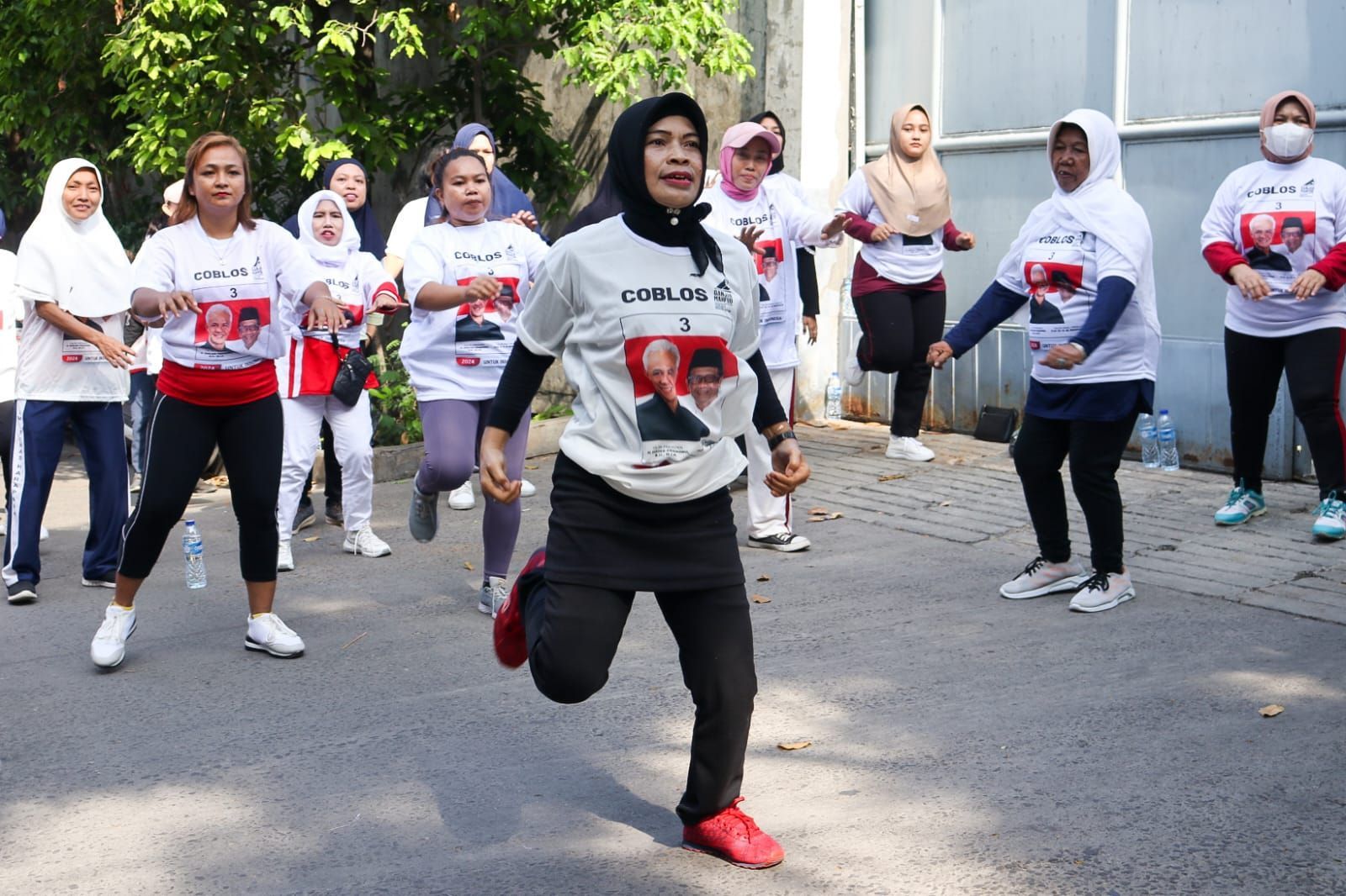 Relawan Beken Ajak Ibu-ibu Cengkareng Hidup Sehat sambil Dukung Ganjar-Mahfud