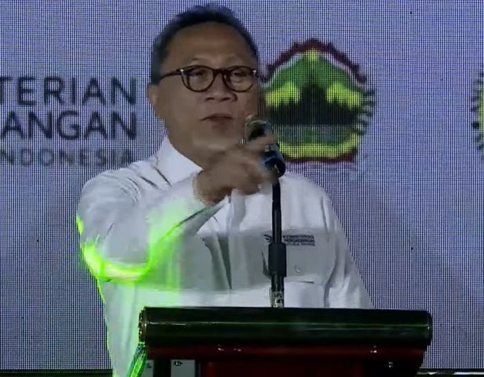 Mendag Zulhas Guyon Bilang Jamaah Tak Lagi Ucap ‘Amin’ saat Sholat karena Dukung Prabowo, Netizen: Penistaan Agama!
