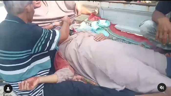 Kok Bisa! Ambulans tidak tersedia, Pasien Kecelakaan Terpaksa Naik Mobil Pick Up