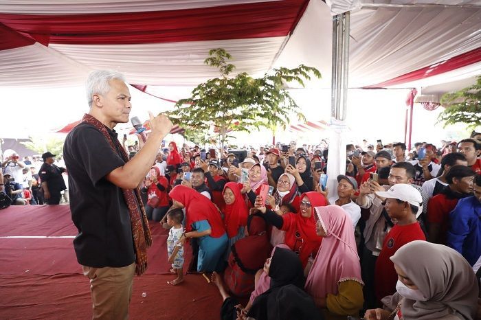 Ganjar Sosialisasi Program KTP Sakti saat Kampanye di Majalengka, Disambut Positif Warga