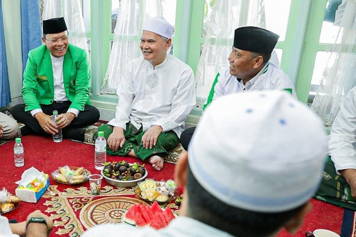 Kiai Afifuddin Muhajir Beri Dukungan ke Ganjar-Mahfud: Yang Paling Dibutuhkan Indonesia