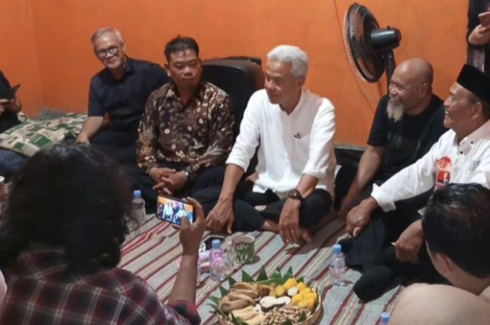 Ganjar Pranowo Blusukan di Desa daerah Sambi, Boyolali, Warga Terlihat Antusias