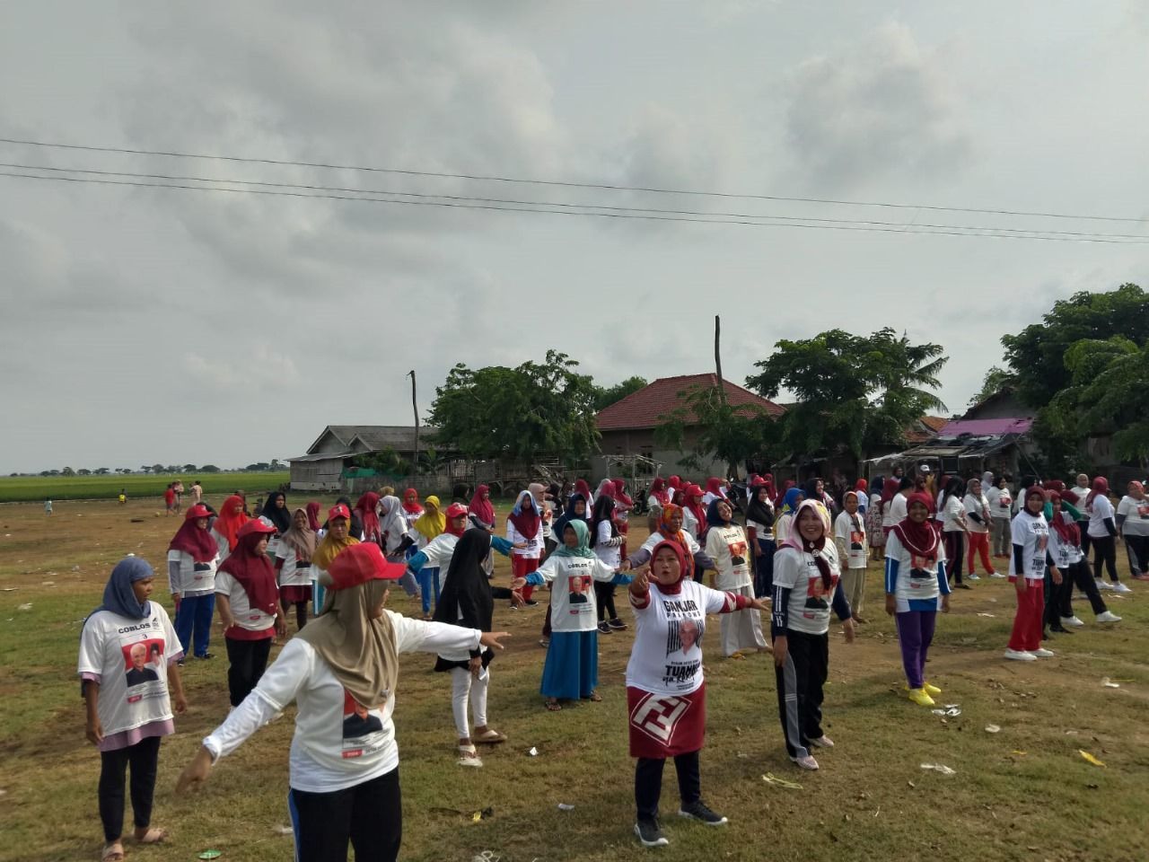 Relawan KST Karawang Sosialisasikan Ganjar-Mahfud sambil Gelorakan Hidup Sehat