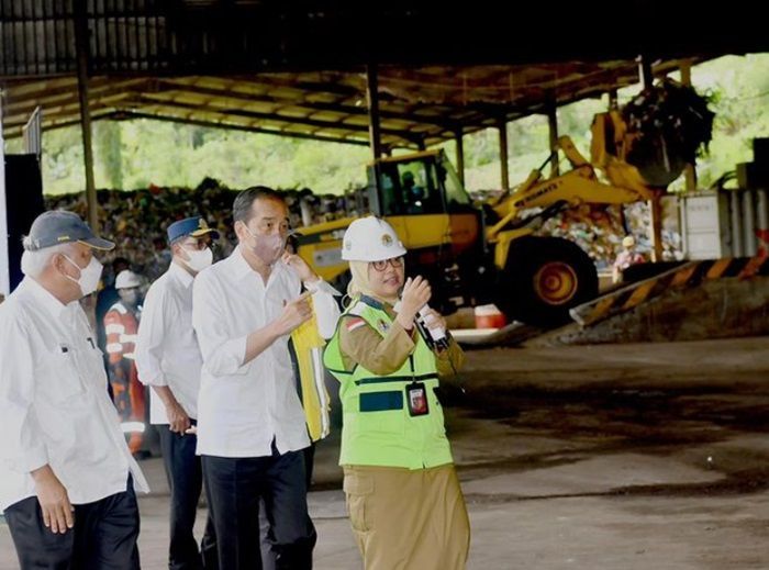 Presiden Jokowi Saksikan Inovasi Lingkungan di TPST Refused Derived Fuel (RDF) Cilacap