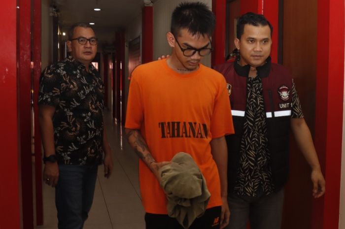 Aksi Brutal Satria Mahathir 'Cogil' Aniaya Anak Pejabat: Pukul Wajah Berulang-Ulang