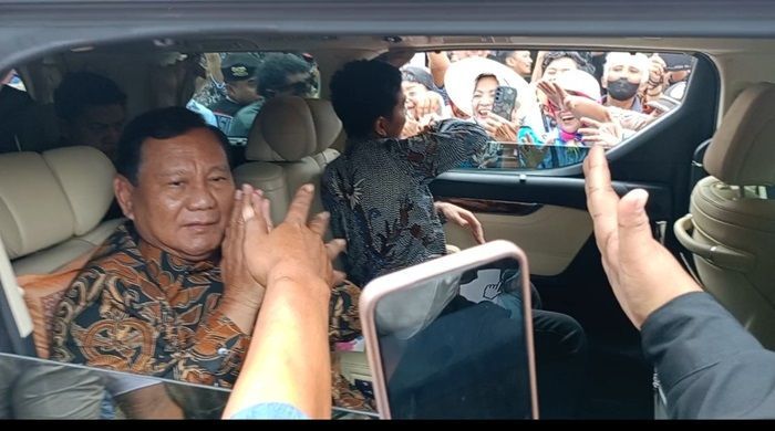 Datang ke Yogyakarta, Prabowo-Gibran Disambut 'Emak-Emak Gemoy' hingga Anak Muda