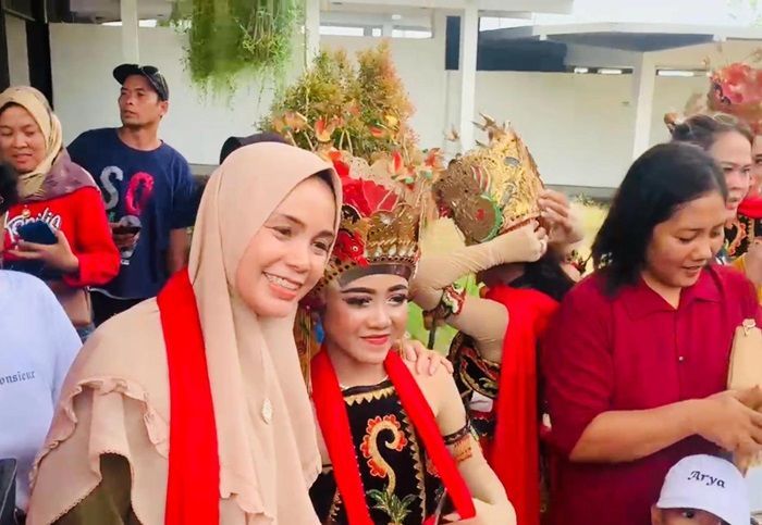 Program Satu Keluarga Miskin Satu Sarjana: Terinspirasi dari Kisah Ganjar dan Atikoh