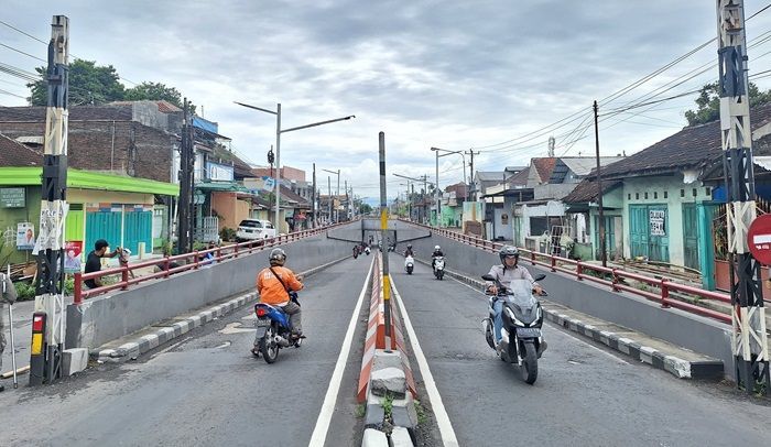 Kondisi Underpass Makamhaji Sukoharjo Usai Ratusan APK yang Dipasang Dicopot: Bersih dan Gak Semrawut Lagi!