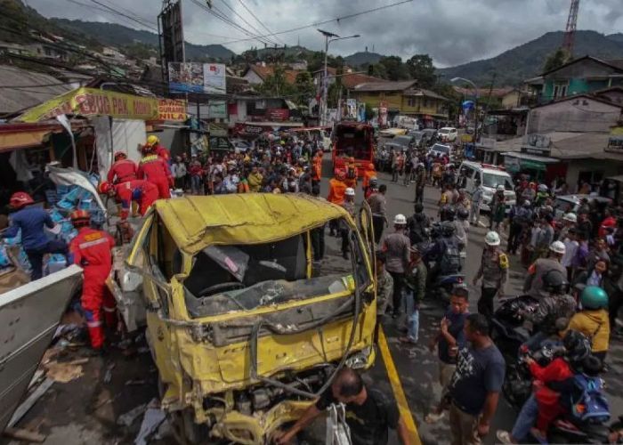 Jumlah Korban Kecelakaan Beruntun di Puncak Bogor Bertambah Jadi 17 Orang, 1 Alami Luka Berat