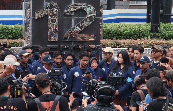 Mahasiswa hingga Guru Besar Trisakti Gelar Aksi, Minta Presiden Jokowi Kembali ke Jalur Reformasi 1998