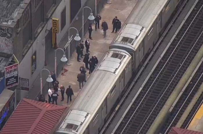 Terjadi Aksi Penembakan di Subway New York, 6 Orang Jadi Korban