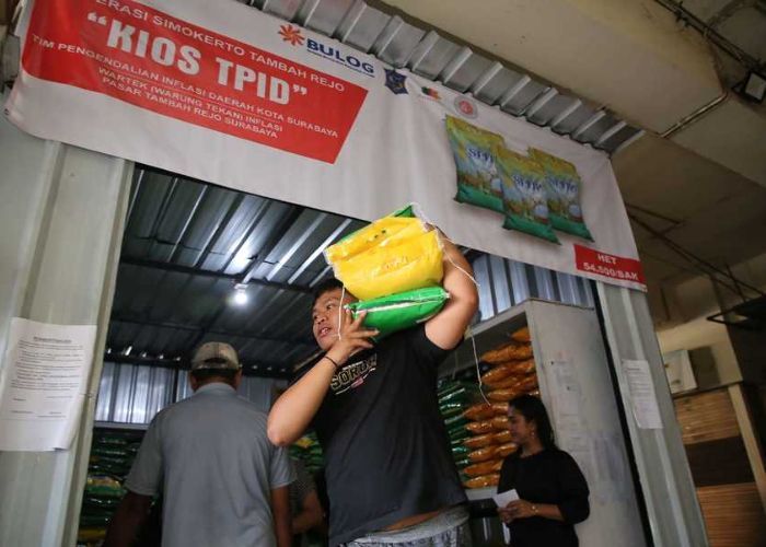 Pemerintah Kota Surabaya Pastikan Stok Bahan Pangan Terjamin hingga Idul Fitri 2024